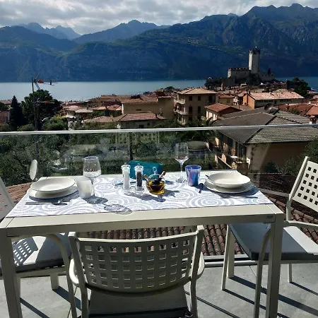 Blue Sky Garda - Zaffiro Appartement Malcesine